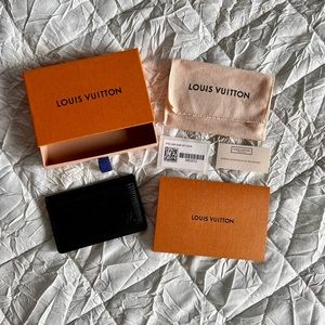 Authentic Luis Vuitton Epi Card Holder